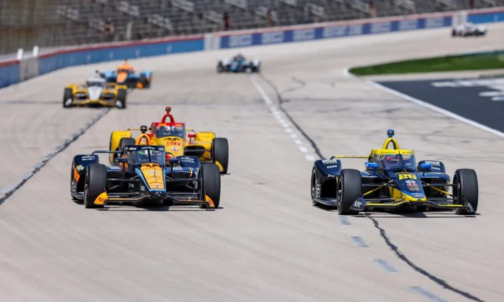 Racing lines Rubberans Rain agenda in Texas