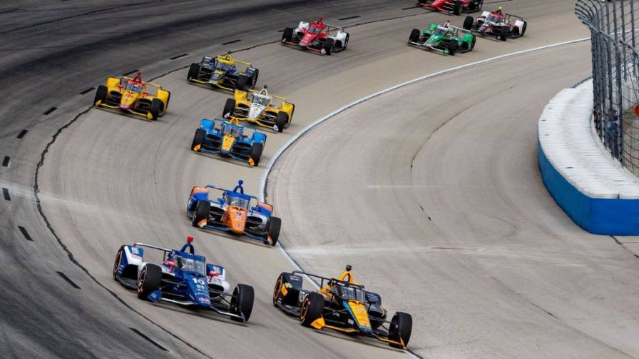 Why IndyCar Strategy Is Different from Formula 1
